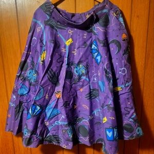 Cute hoopskirt pin up Qatar gypsy head.Yes